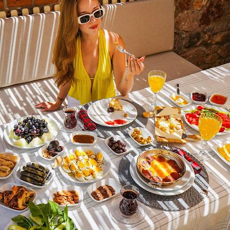 Lulu Inn Hotel Cesme Exterior photo